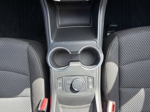 Certified 2022 GMC Terrain SLE w/ Driver Convenience Package image 25