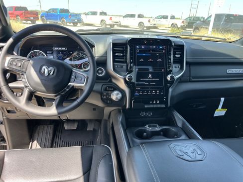 Used 2025 RAM 1500 Laramie w/ Sport Appearance Package AWD/4WD image 25