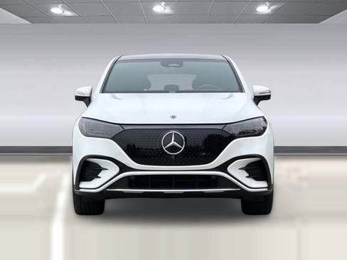 Certified 2023 Mercedes-Benz EQE 500 4MATIC SUV image 5