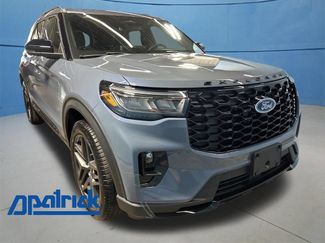 New 2026 Ford Explorer ST-Line w/ ST-Line Street Pack AWD/4WD video 1
