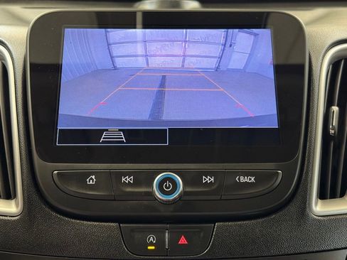 Used 2022 Chevrolet Malibu LT FWD image 40