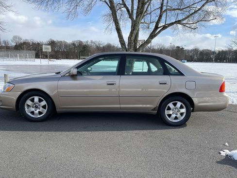 Used 2002 Toyota Avalon XL image 32