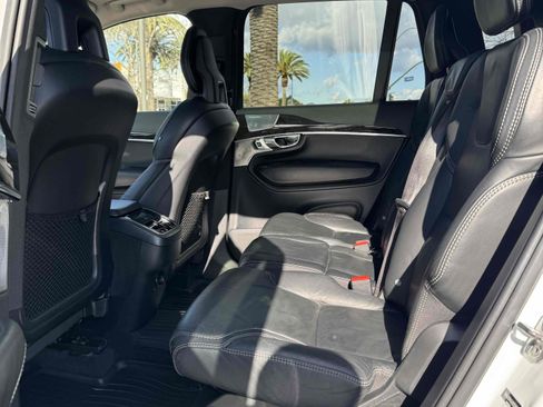 Used 2018 Volvo XC90 T6 Momentum w/ Convenience Package image 41