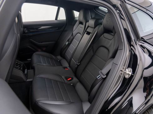 New 2026 Porsche Panamera 4 image 18