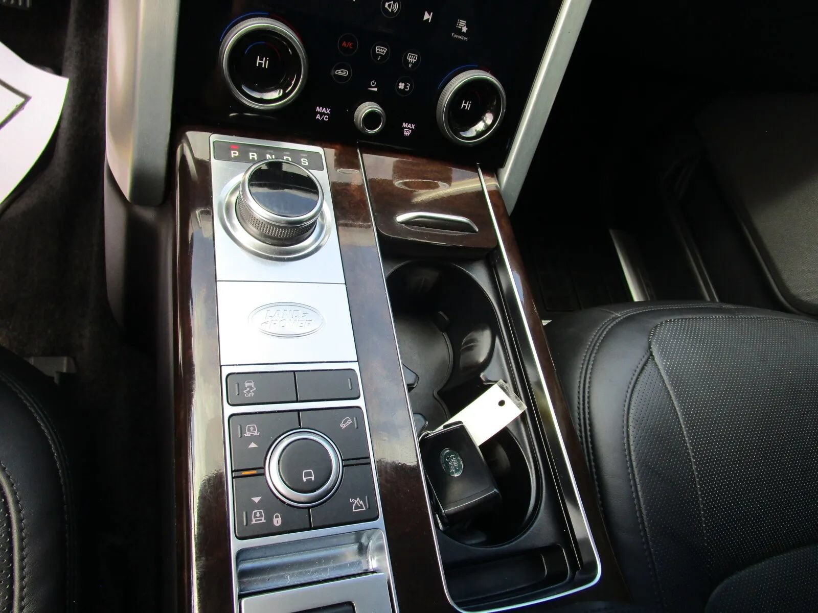 Used 2020 Land Rover Range Rover HSE AWD/4WD image 17