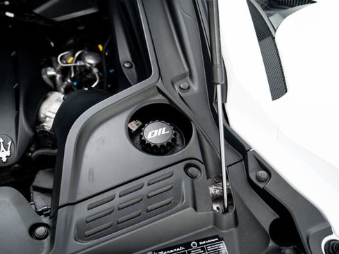Used 2022 Maserati MC20 Coupe RWD image 38