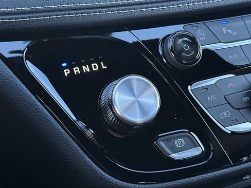 New 2026 Chrysler Pacifica Select image 19