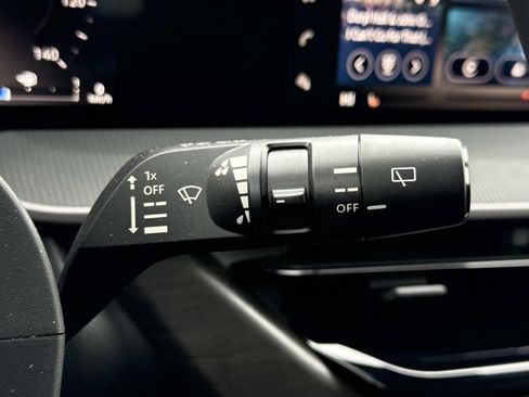 Certified 2025 Nissan Murano SV image 16