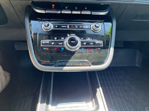 Used 2022 Lincoln Corsair Reserve w/ Equipment Group 201A AWD/4WD image 20