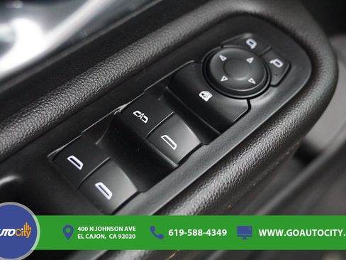 Used 2018 GMC Terrain SLE w/ Driver Convenience Package FWD image 18