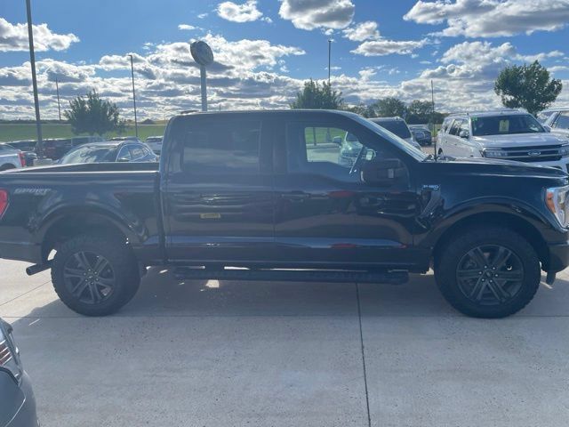 Used 2022 Ford F150 XLT w/ Equipment Group 302A High AWD/4WD image 4