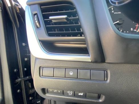 Used 2023 Nissan Rogue SV w/ SV Premium B Package FWD image 12