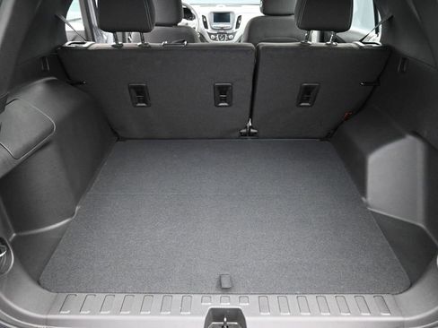 Used 2024 Chevrolet Equinox LS image 14