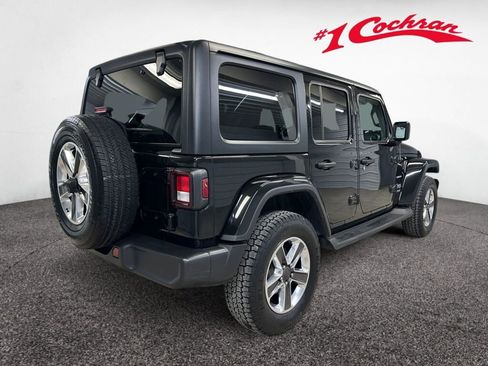 Used 2022 Jeep Wrangler Unlimited Sahara image 24