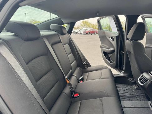 Used 2025 Chevrolet Malibu LT FWD image 32