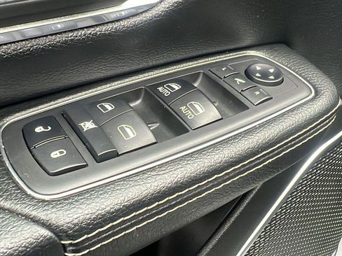 Used 2019 RAM 1500 Laramie image 23