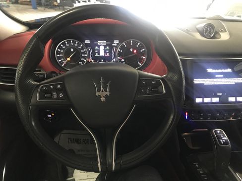 Used 2022 Maserati Levante GT image 16