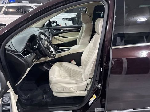 Used 2023 Buick Enclave Avenir w/ Avenir Technology Package AWD/4WD image 14