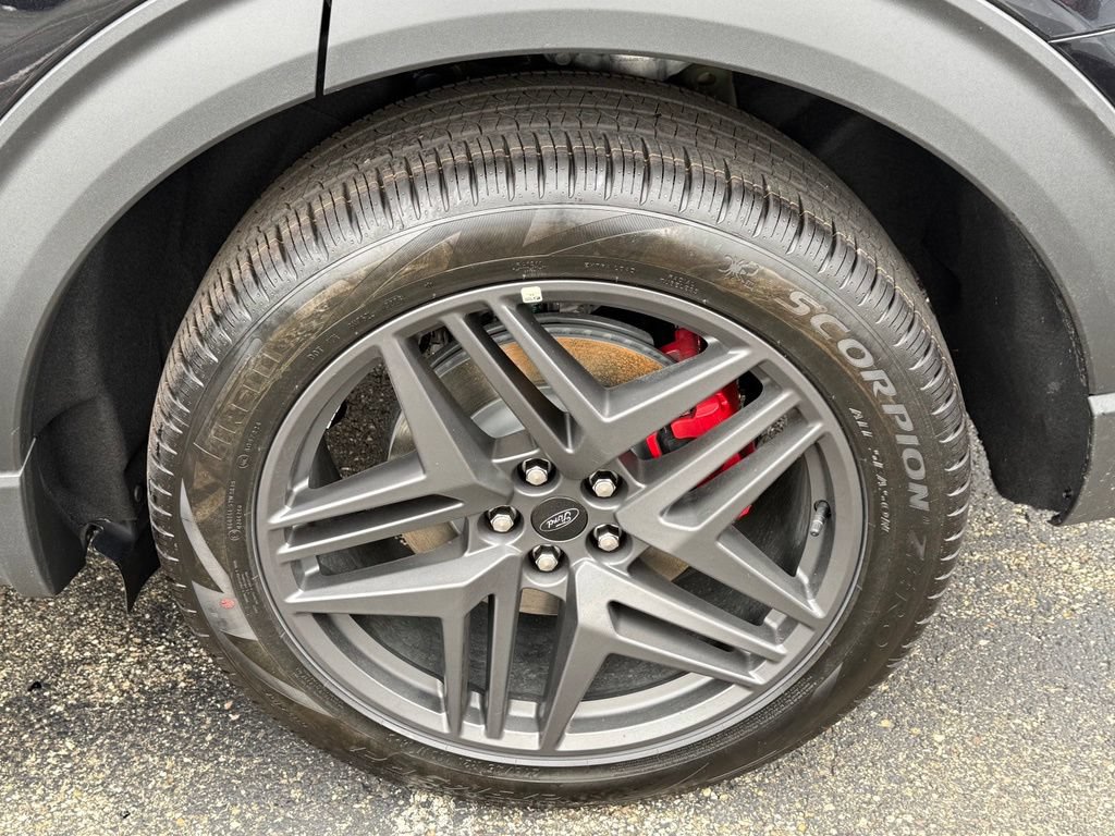 New 2027 Ford Explorer ST-Line w/ Premium Package AWD/4WD image 6