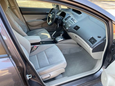 Used 2010 Honda Civic LX image 11
