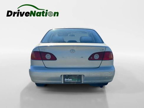 Used 2001 Toyota Corolla S FWD image 6