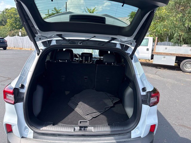 Certified 2025 Ford Escape ST-Line w/ Tech Pack #1 FWD image 21