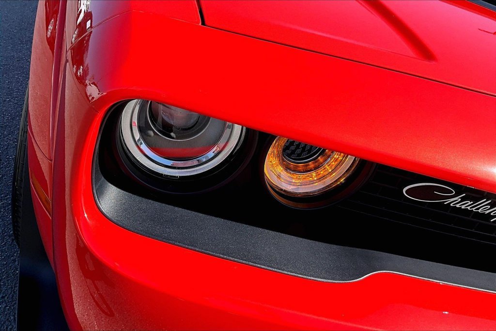 Used 2022 Dodge Challenger R/T Scat Pack RWD image 33
