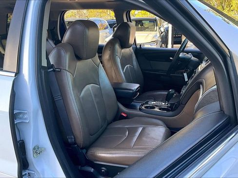 Used 2017 GMC Acadia Limited SLT image 9