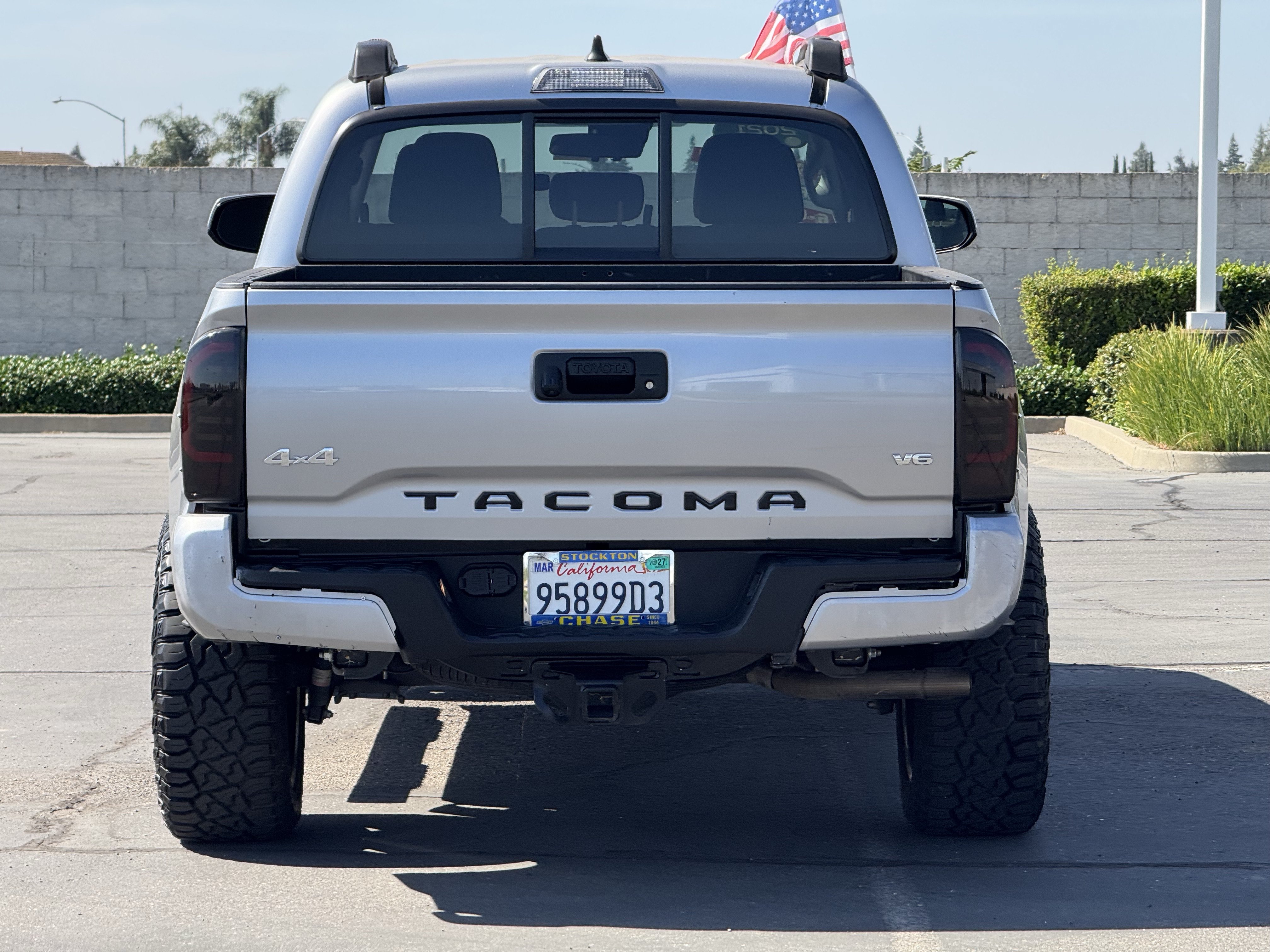 Used 2021 Toyota Tacoma SR AWD/4WD image 6
