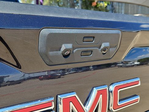 Used 2025 GMC Sierra 1500 SLT RWD image 31
