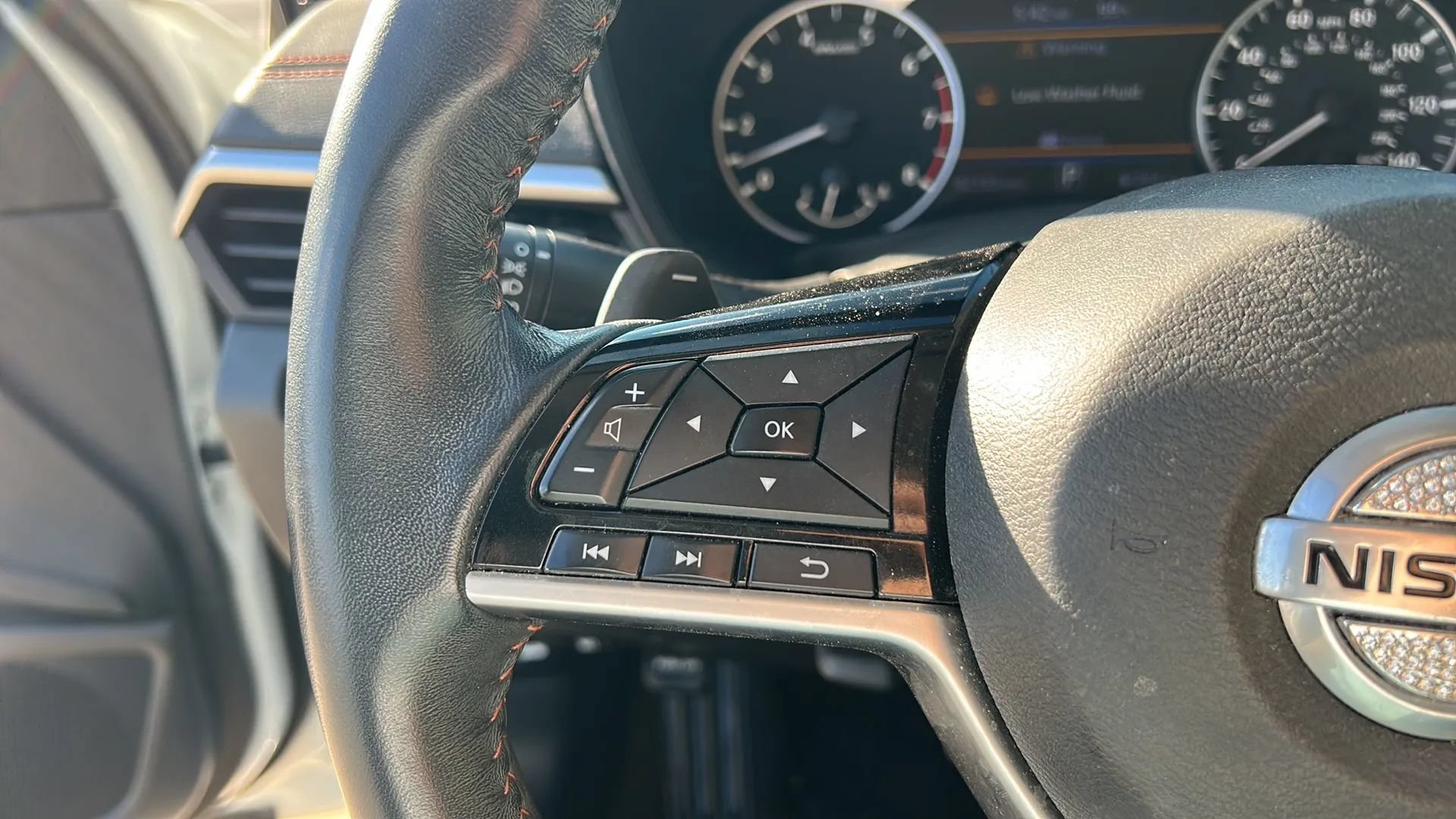 Used 2020 Nissan Altima 2.5 SR FWD image 17
