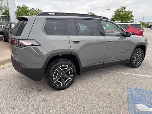 New 2026 Jeep Cherokee Limited AWD/4WD image 31