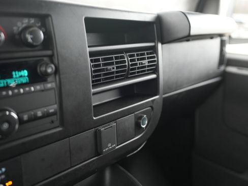 Used 2023 GMC Savana 2500 w/ Driver Convenience Package image 19