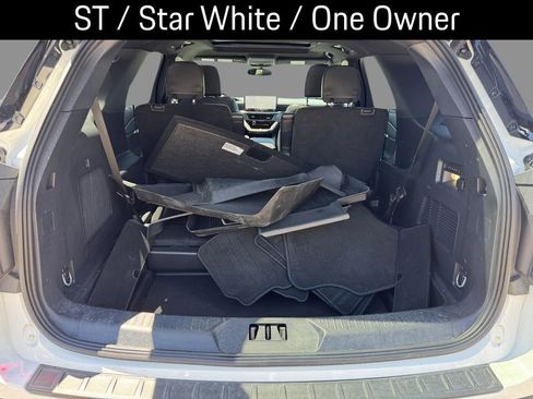 Used 2025 Ford Explorer ST AWD/4WD image 7