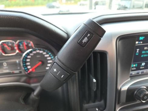 Used 2018 GMC Sierra 1500 SLE image 53