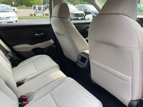 Used 2024 Honda HR-V LX image 10