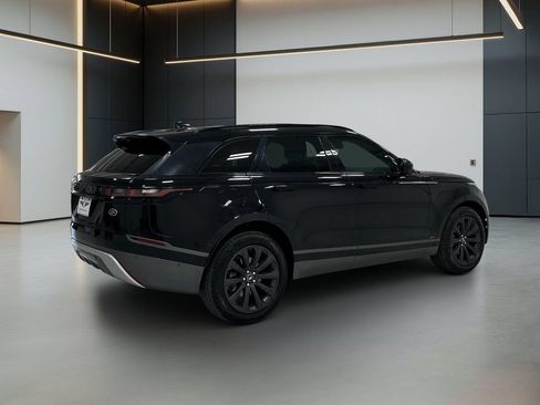 Used 2018 Land Rover Range Rover Velar R-Dynamic SE AWD/4WD image 6