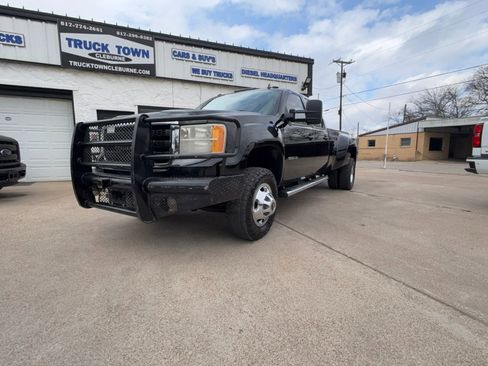 Used 2011 GMC Sierra 3500 SLT w/ SLT Convenience Package image 1