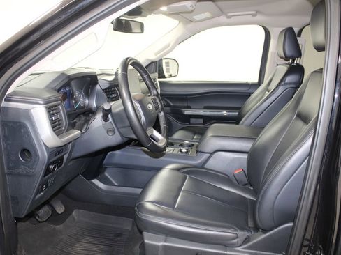Used 2024 Ford Expedition Max XLT image 23