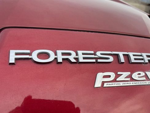 Used 2015 Subaru Forester 2.5i Touring w/ Eyesight & Navigation System image 26