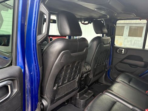 Used 2020 Jeep Wrangler Unlimited Rubicon w/ Cold Weather Group image 19