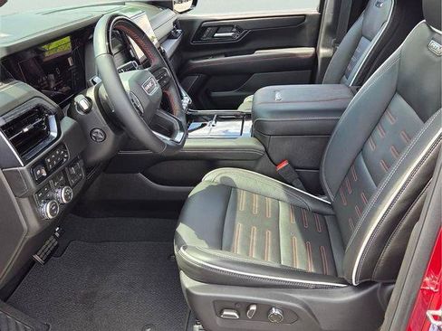 Certified 2026 GMC Yukon AT4 Ultimate w/ LPO, Floor Liner Package AWD/4WD image 10