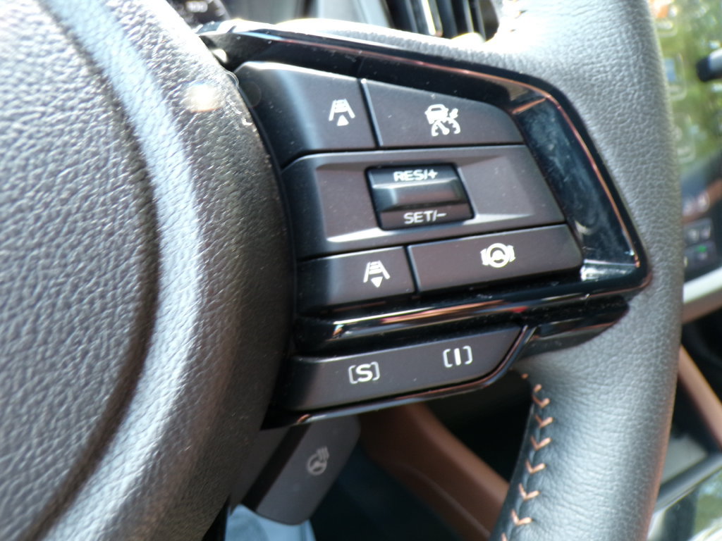 Used 2025 Subaru Forester Touring w/ Touring Package AWD/4WD image 32