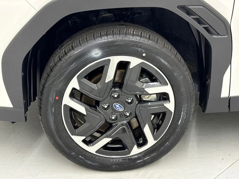 New 2026 Subaru Forester Premium AWD/4WD image 10