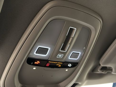 Used 2025 Volvo XC90 B6 Plus image 20