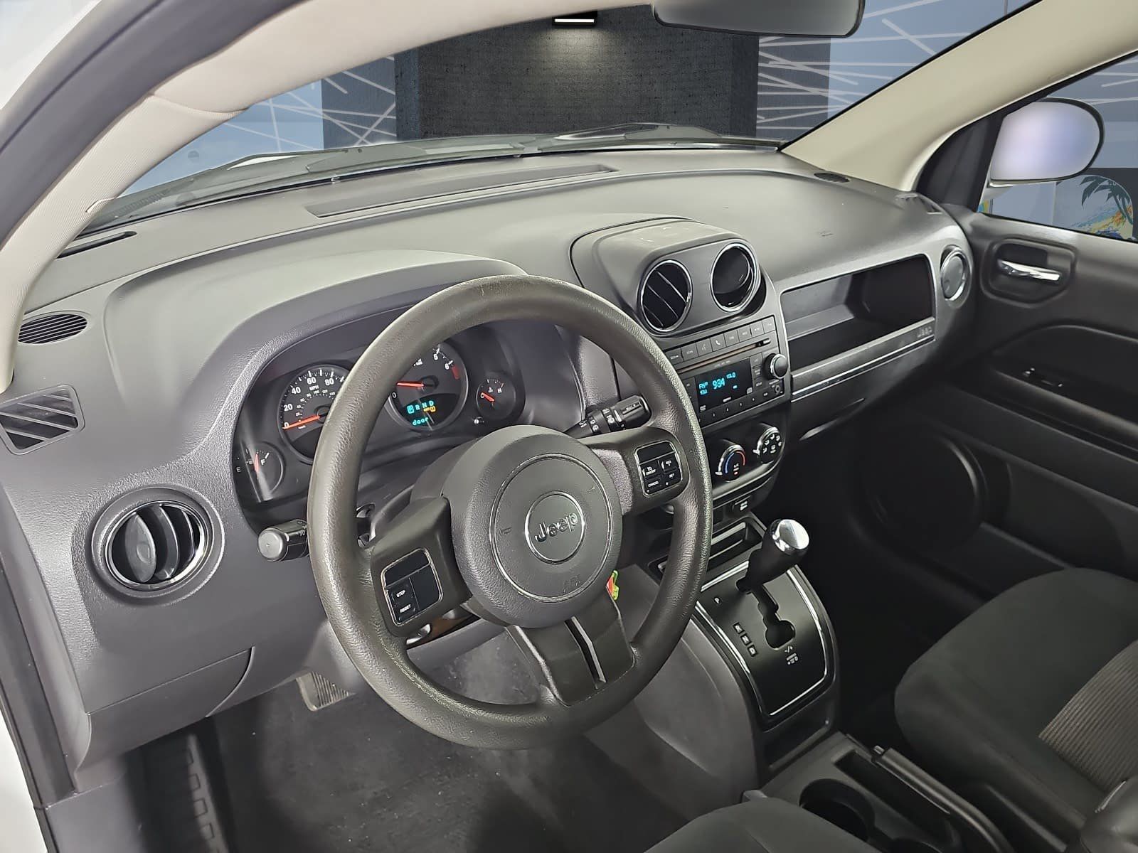 Used 2011 Jeep Compass 4WD image 13