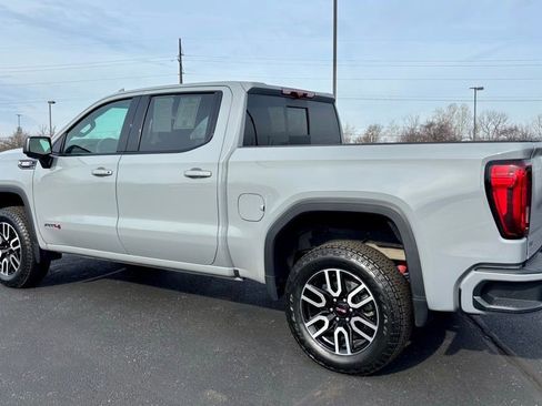 Used 2025 GMC Sierra 1500 AT4 w/ AT4 Premium Package image 5