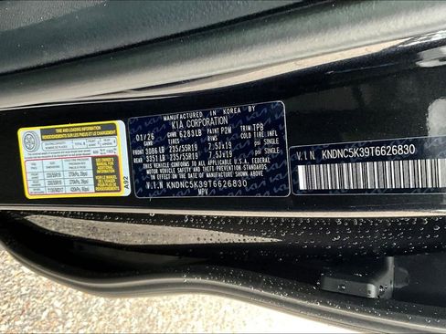 New 2026 Kia Carnival EX image 8