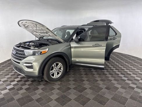 Used 2020 Ford Explorer XLT w/ Equipment Group 202A image 10