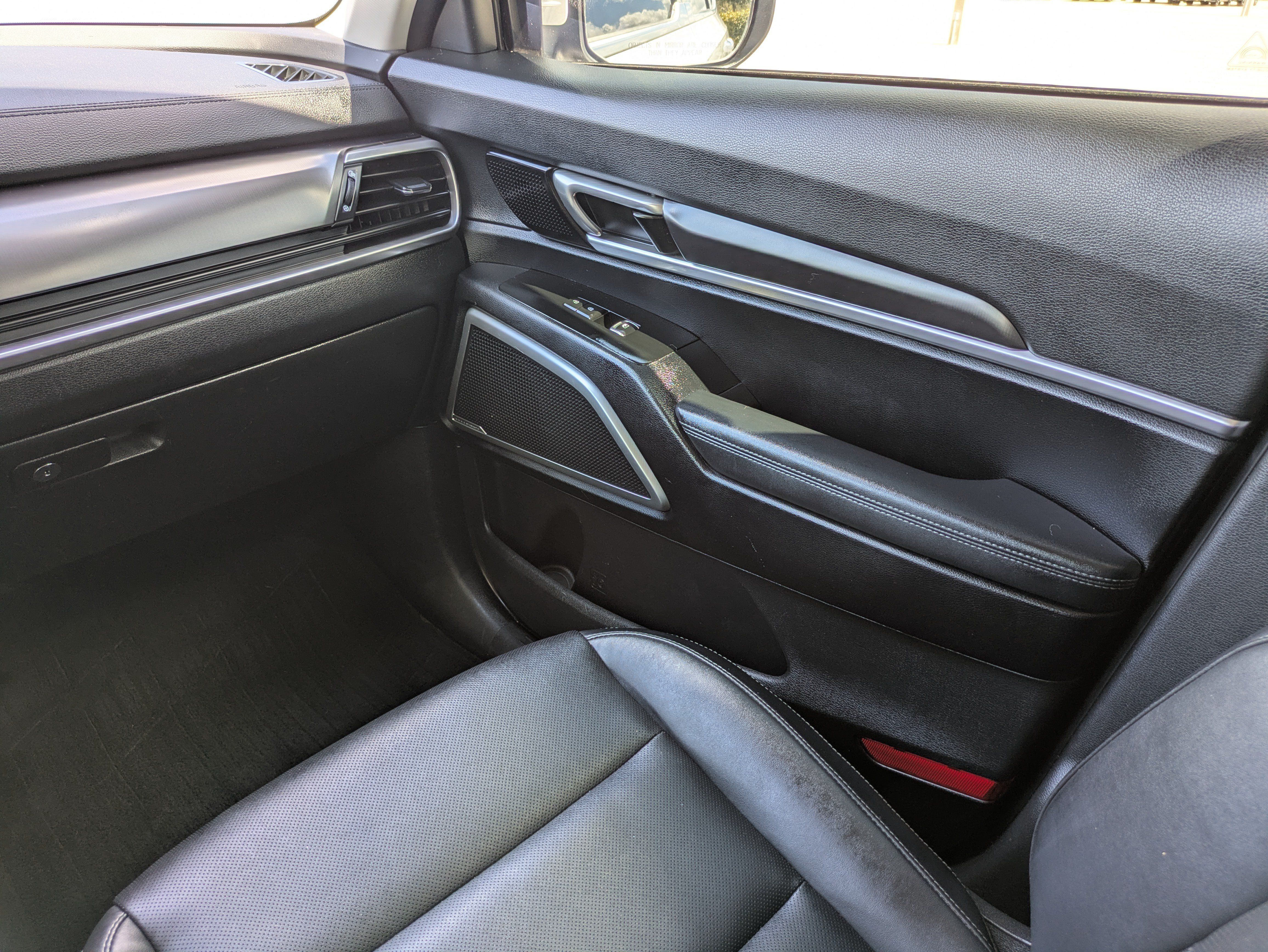 Used 2023 Kia Telluride S w/ S Sunroof Package AWD/4WD image 17